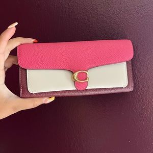 Coach tabby wallet